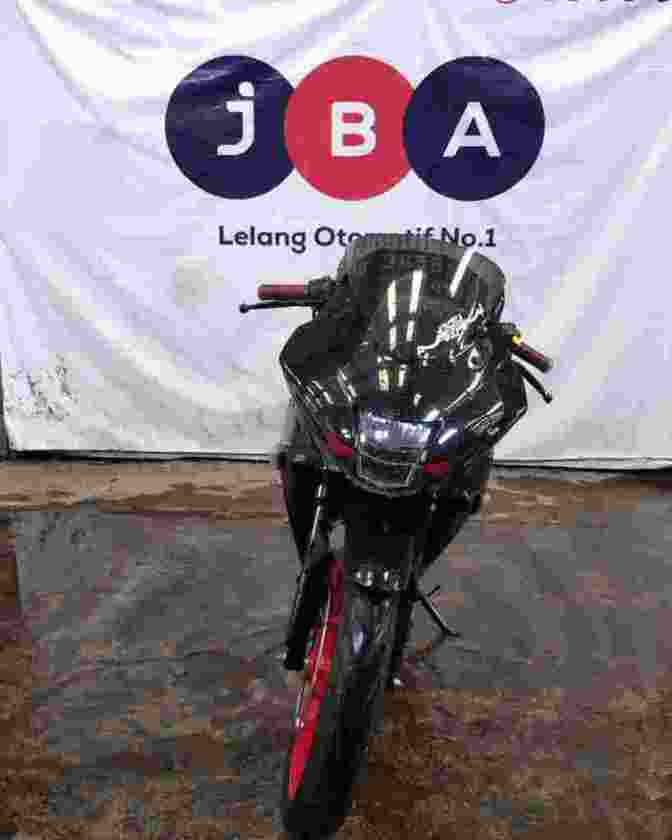 SUZUKI GSX R 150